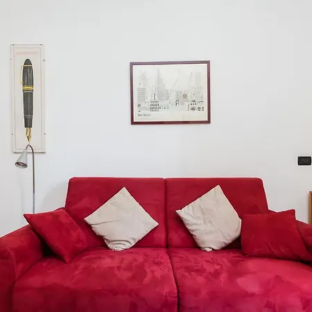 Cozy Vatican Place Apartment *